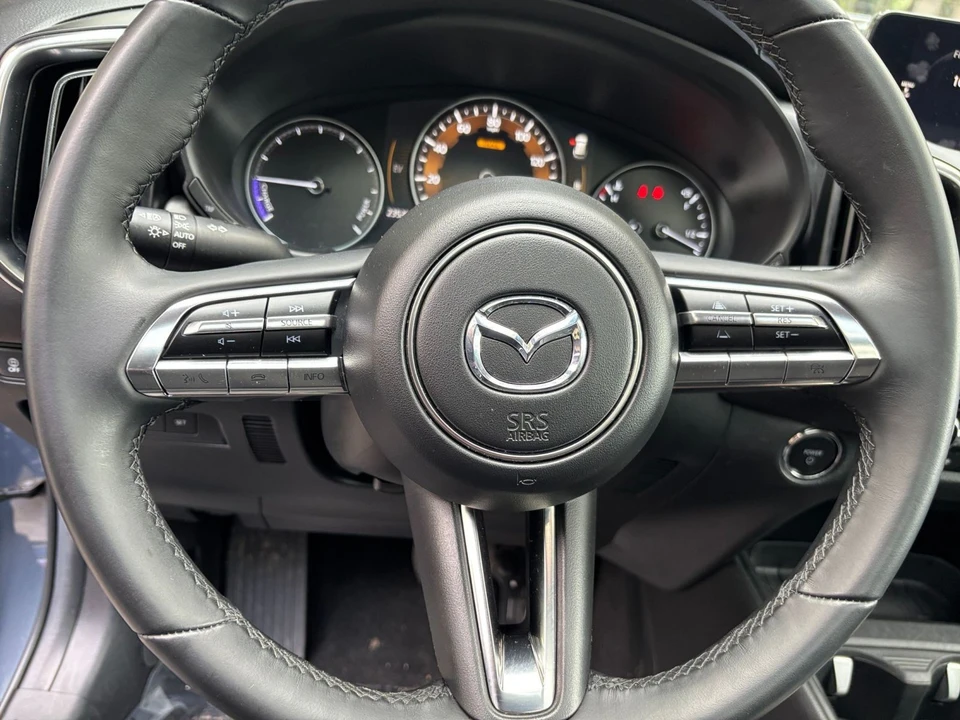 2025 Mazda CX-50 - Image 27 of 31