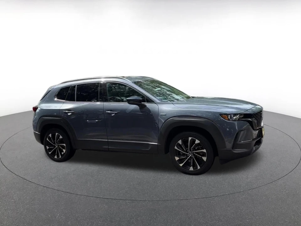2025 Mazda CX-50 - Image 2 of 31
