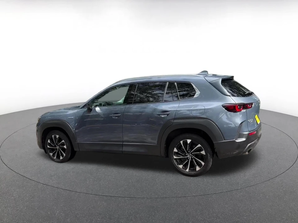 2025 Mazda CX-50 - Image 9 of 31