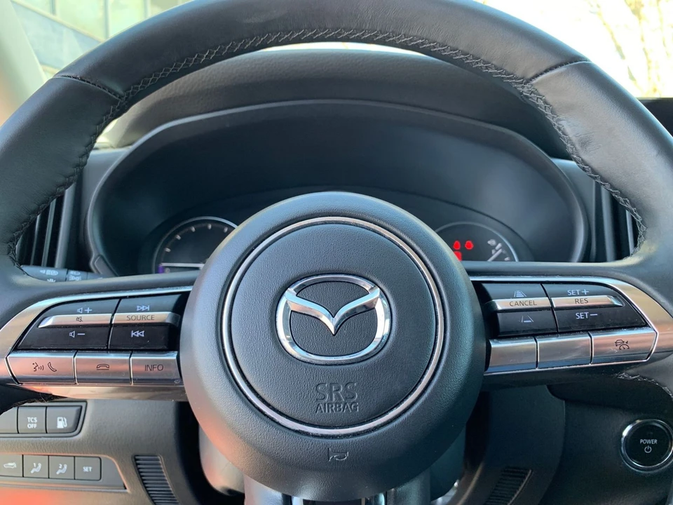 2025 Mazda CX-50 - Image 24 of 31
