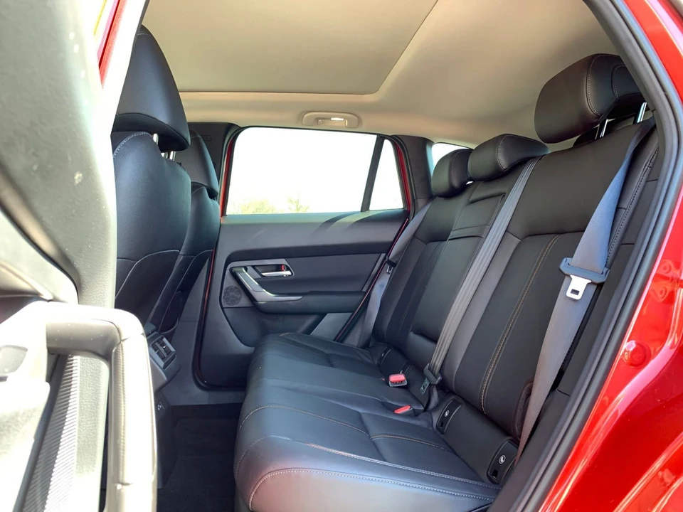 2025 Mazda CX-50 - Image 22 of 31