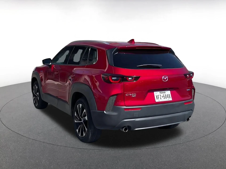 2025 Mazda CX-50 - Image 9 of 31