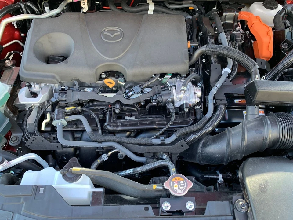 2025 Mazda CX-50 - Image 29 of 31