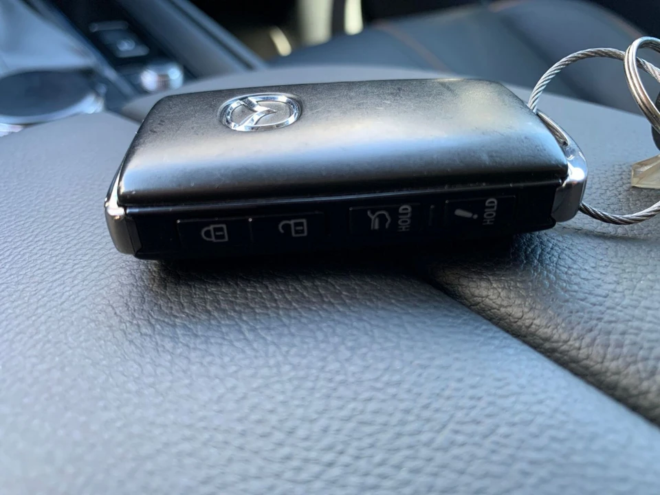 2025 Mazda CX-50 - Image 17 of 31