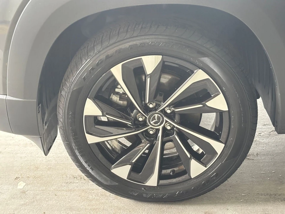 2025 Mazda CX-50 - Image 29 of 31