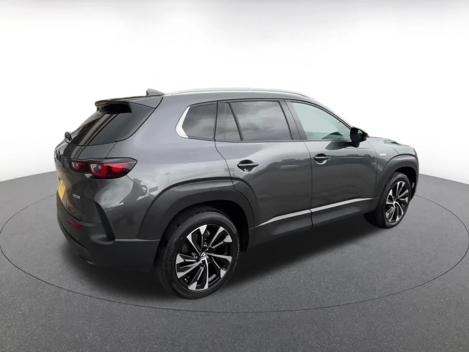 2025 Mazda CX-50 - Image 17 of 31