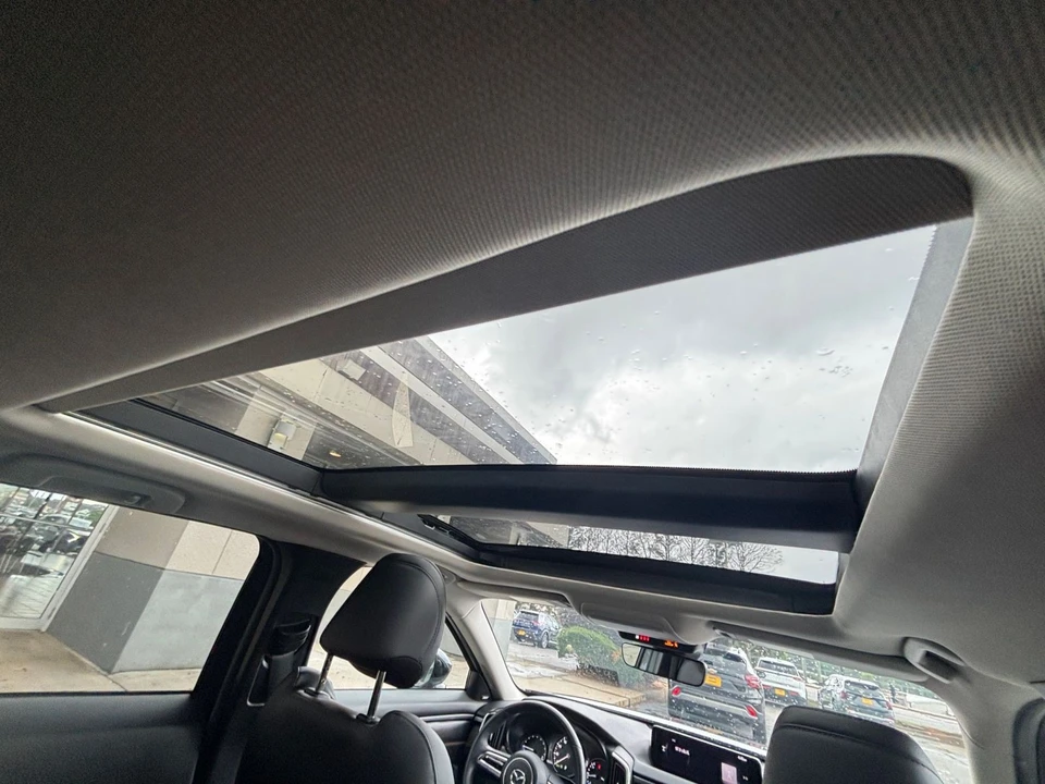 2025 Mazda CX-50 - Image 27 of 31