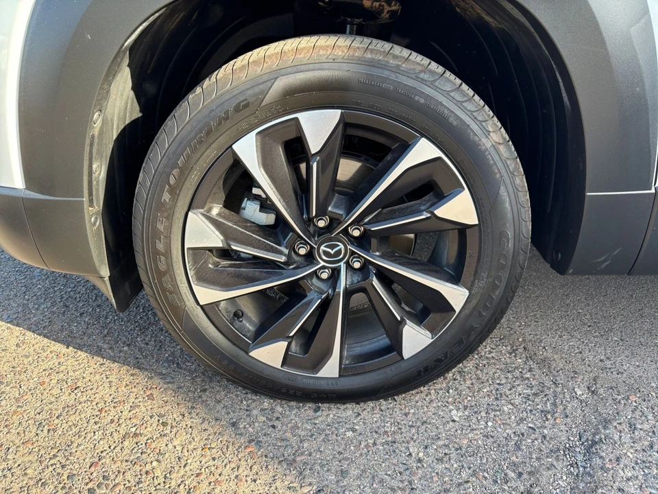 2025 Mazda CX-50 - Image 29 of 31