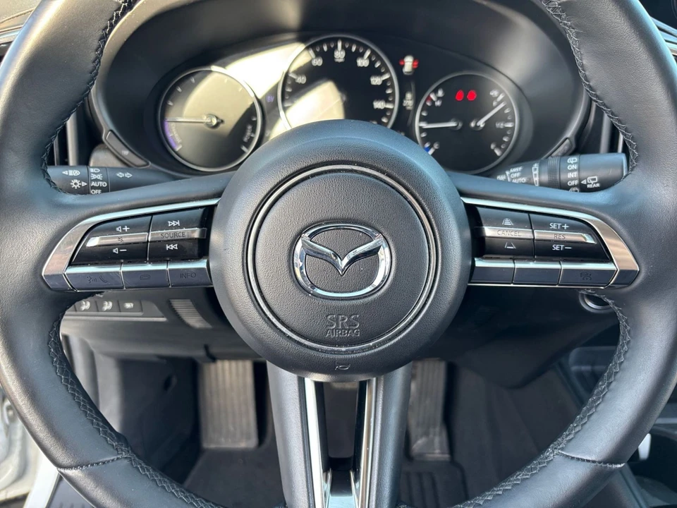 2025 Mazda CX-50 - Image 26 of 31