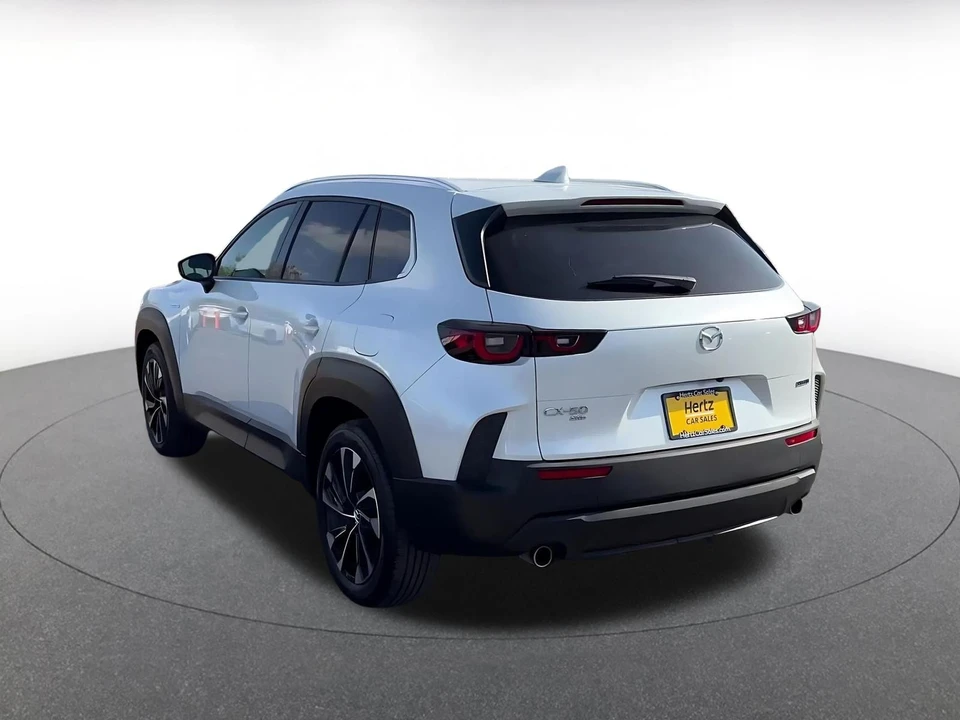 2025 Mazda CX-50 - Image 11 of 31