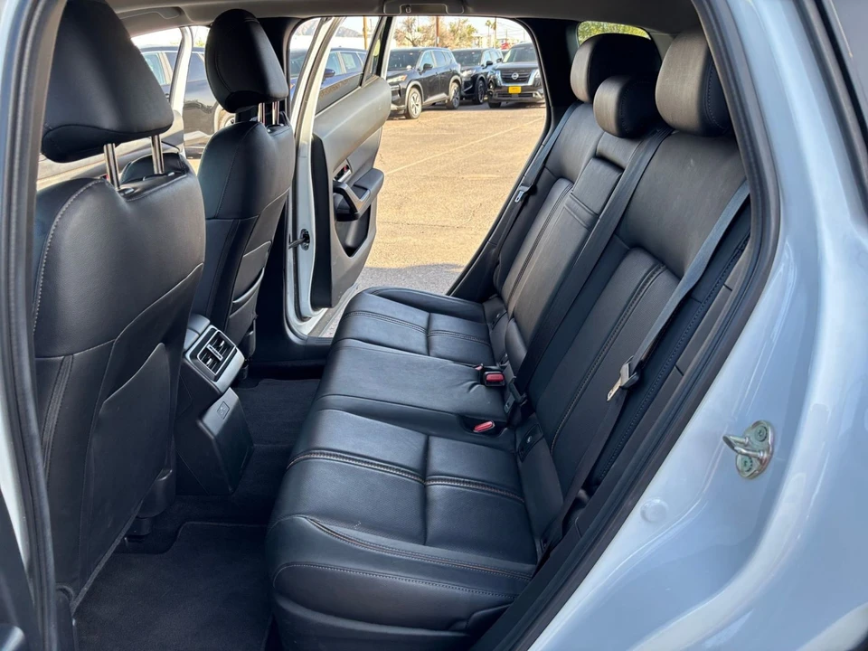 2025 Mazda CX-50 - Image 24 of 31