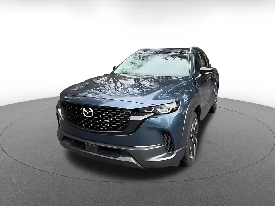 2025 Mazda CX-50 - Image 5 of 31