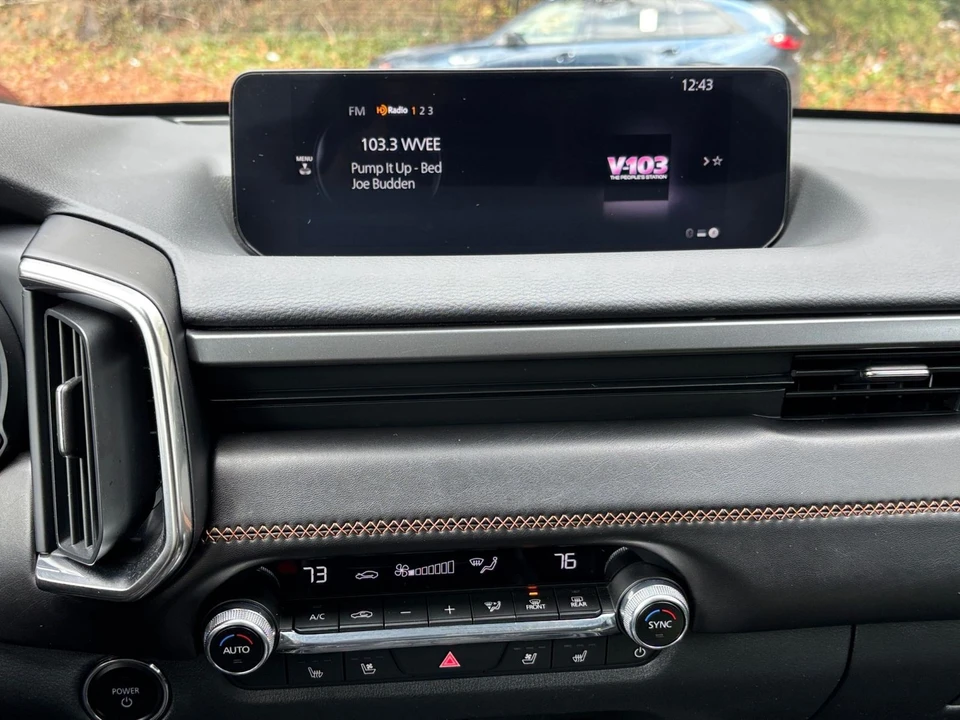 2025 Mazda CX-50 - Image 14 of 31