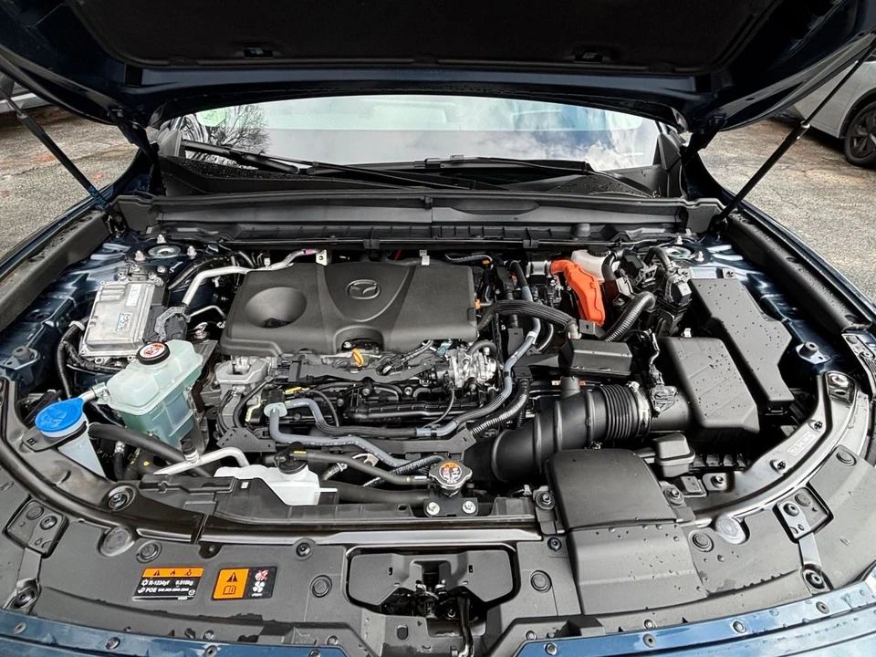 2025 Mazda CX-50 - Image 29 of 31