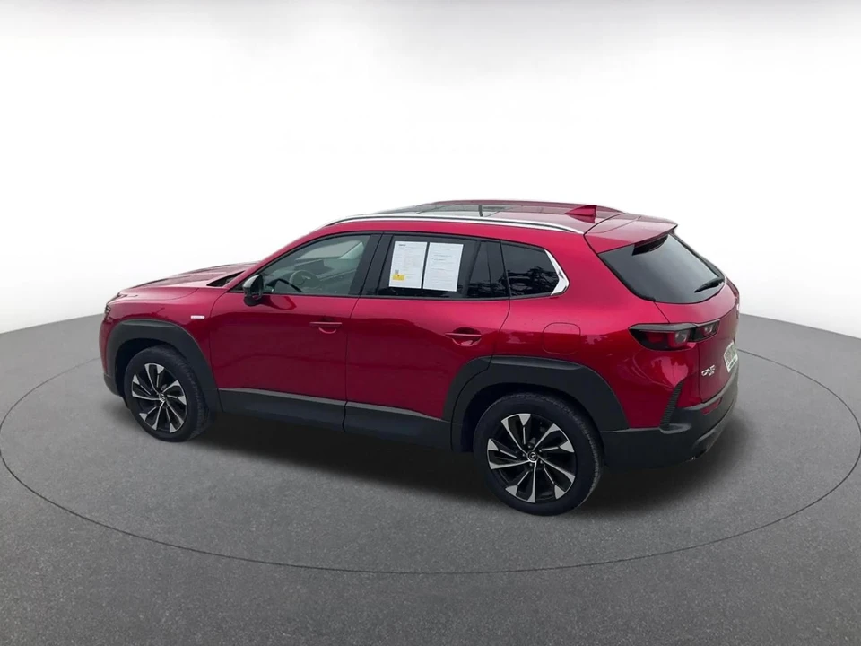 2025 Mazda CX-50 - Image 11 of 31