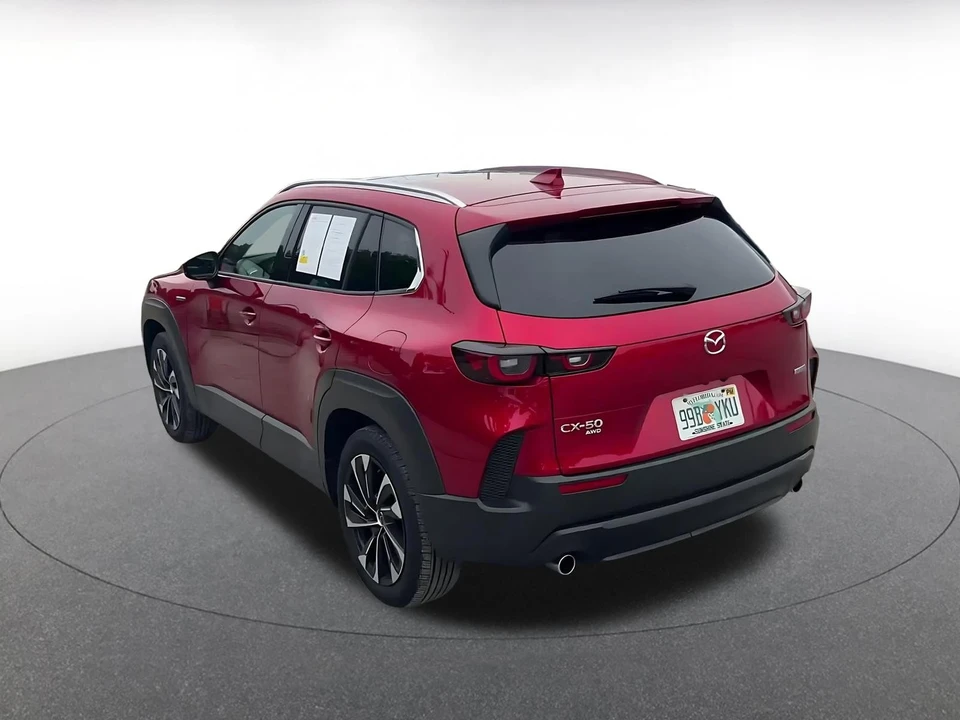 2025 Mazda CX-50 - Image 12 of 31