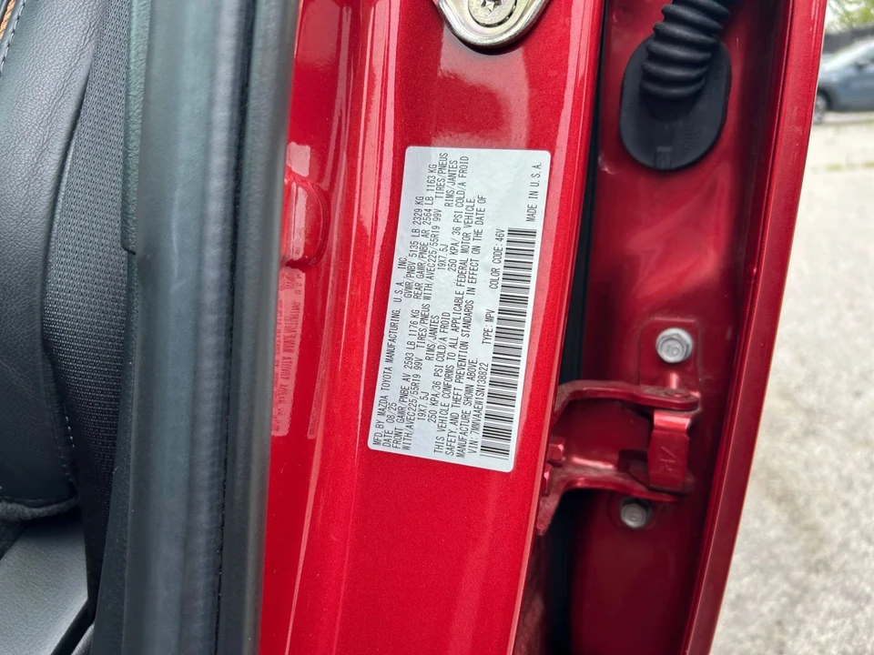 2025 Mazda CX-50 - Image 27 of 31