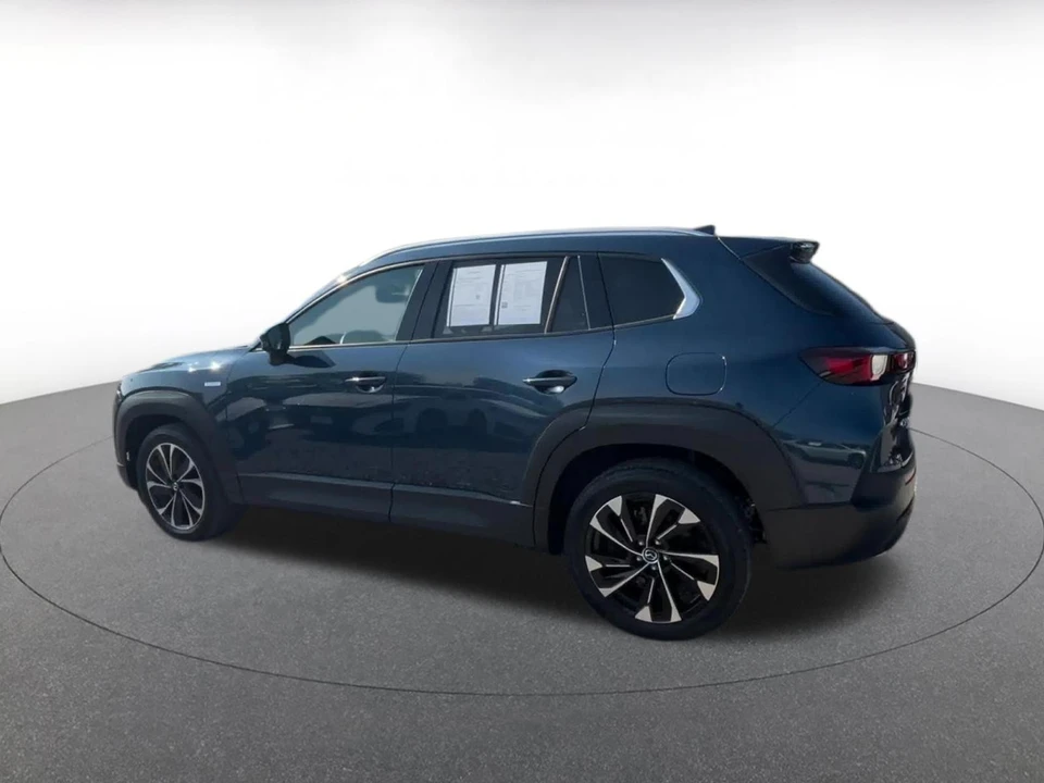 2025 Mazda CX-50 - Image 12 of 31