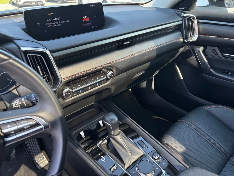 2025 Mazda CX-50 - Image 19 of 31