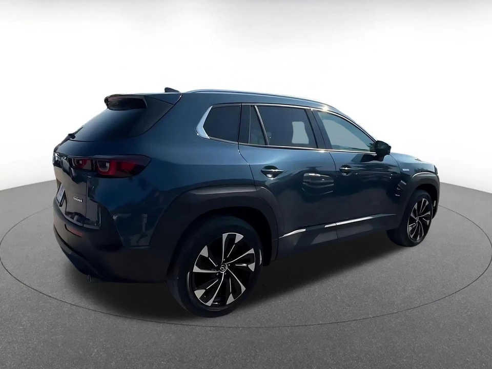 2025 Mazda CX-50 - Image 17 of 31