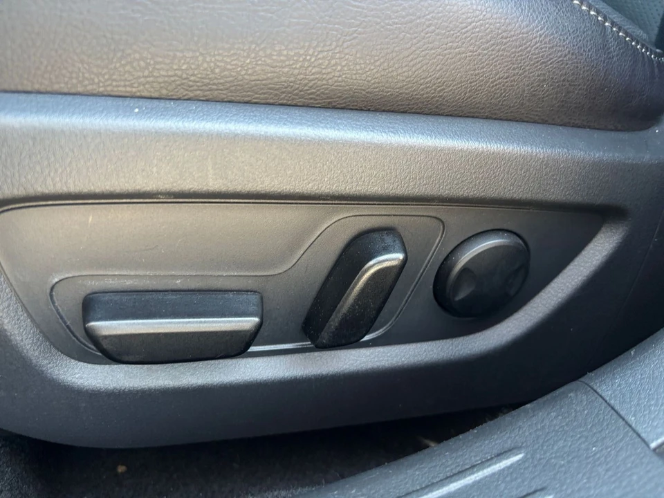 2025 Mazda CX-50 - Image 25 of 31