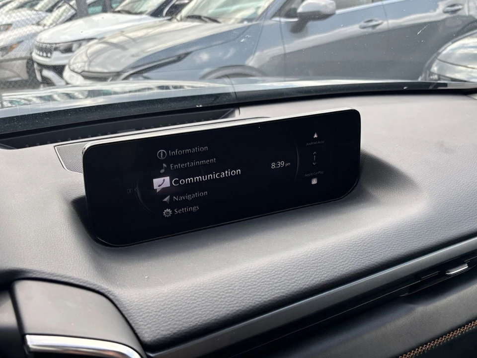 2025 Mazda CX-50 - Image 16 of 31