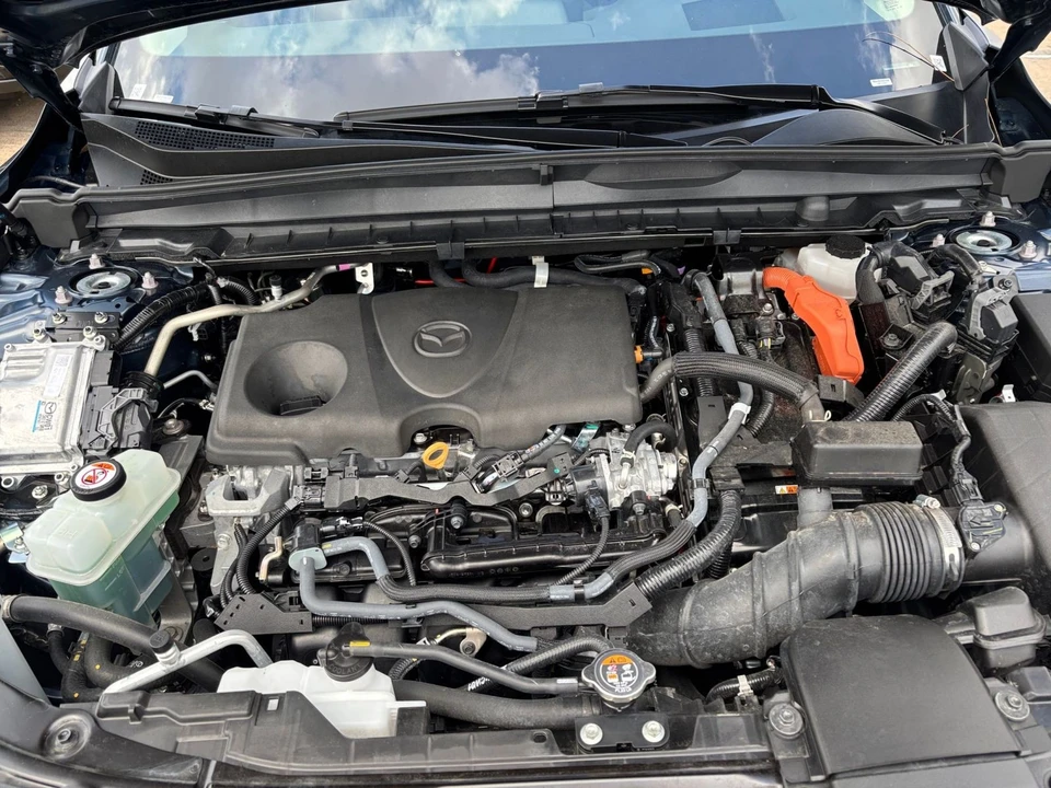 2025 Mazda CX-50 - Image 29 of 31