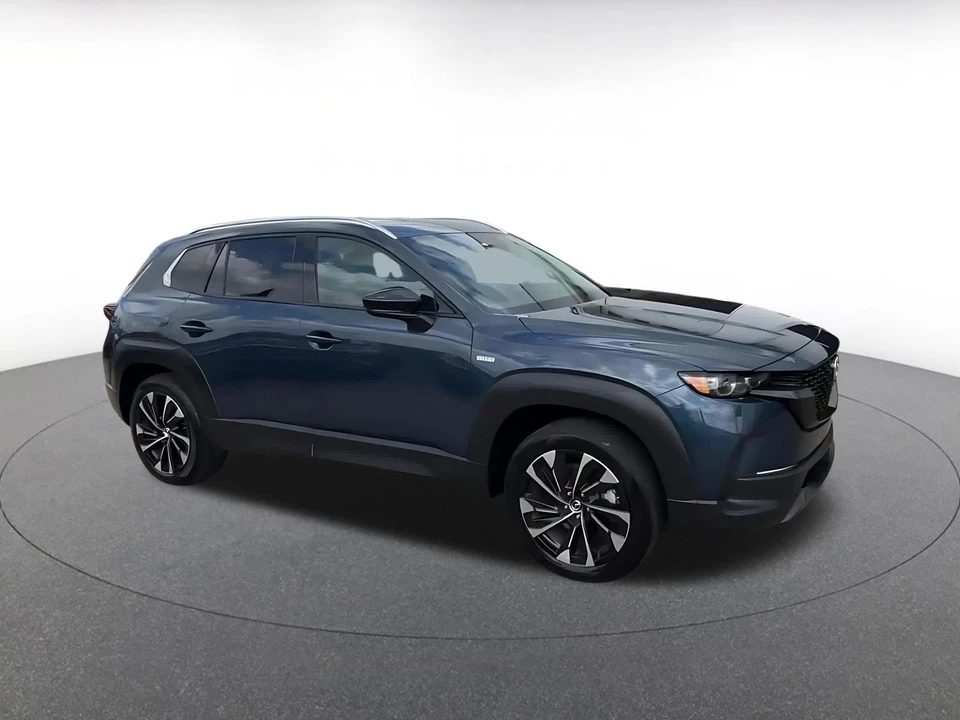 2025 Mazda CX-50 - Image 2 of 31