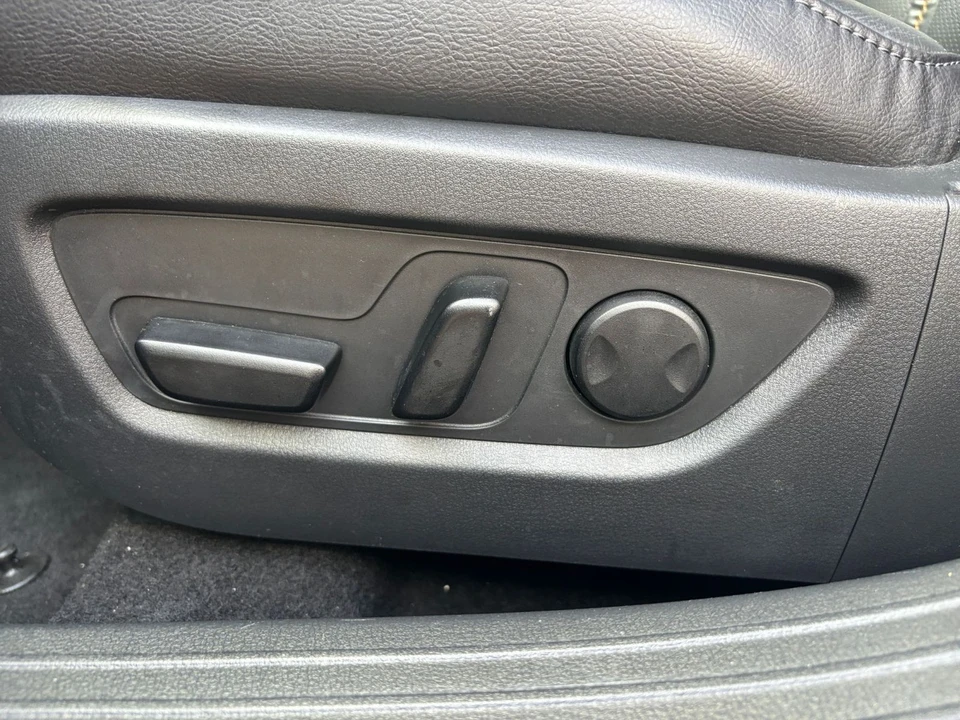 2025 Mazda CX-50 - Image 18 of 31