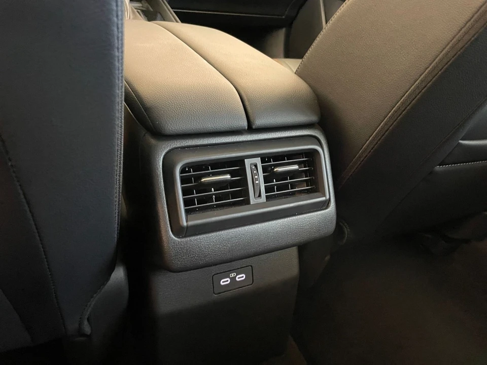2025 Mazda CX-50 - Image 26 of 31