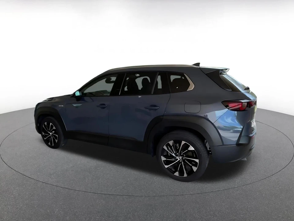2025 Mazda CX-50 - Image 11 of 31