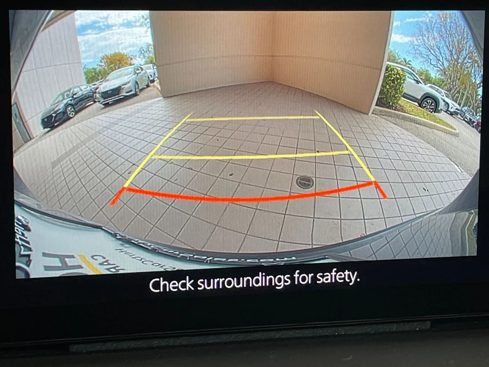 2025 Mazda CX-50 - Image 27 of 31