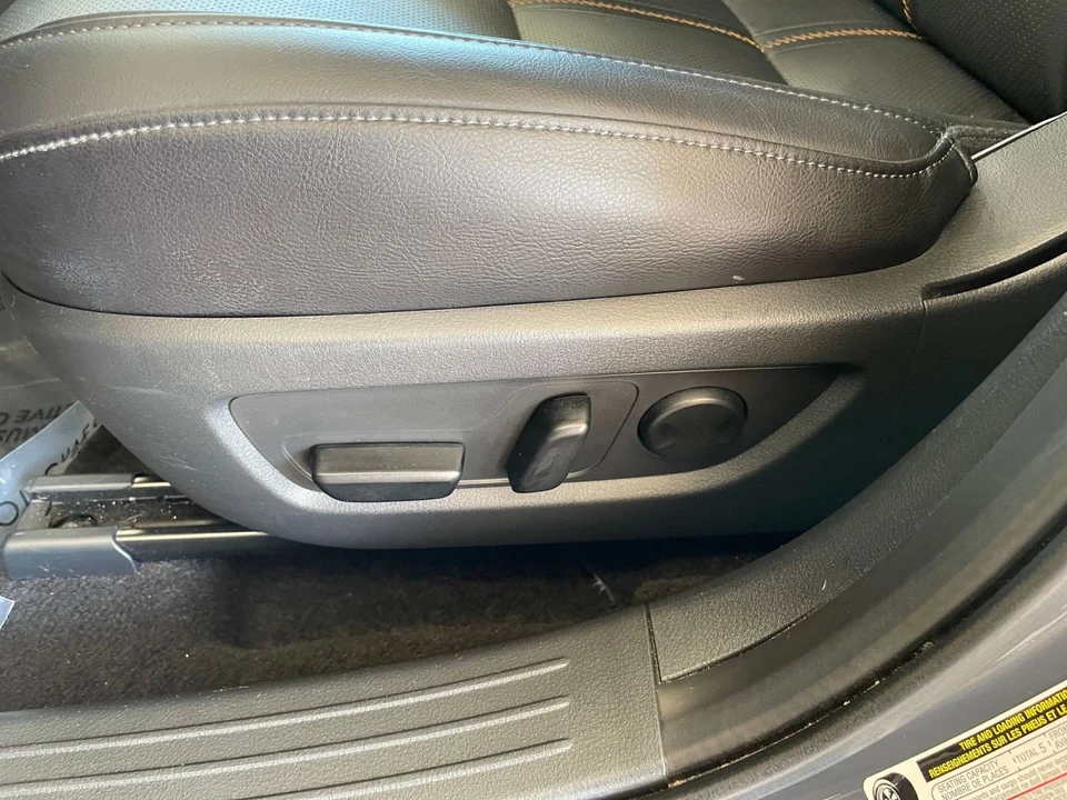 2025 Mazda CX-50 - Image 24 of 31