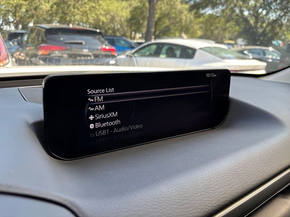 2025 Mazda CX-50 - Image 23 of 31