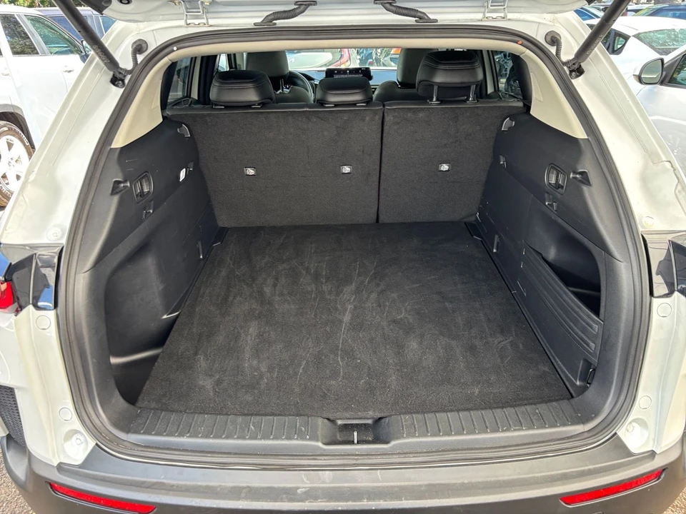 2025 Mazda CX-50 - Image 29 of 31