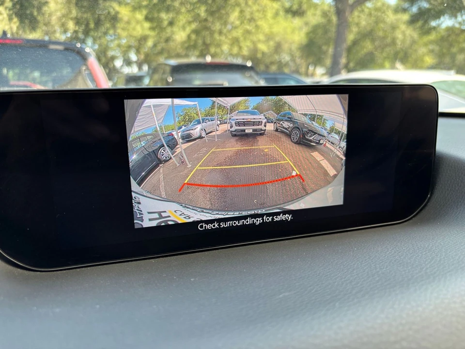 2025 Mazda CX-50 - Image 22 of 31