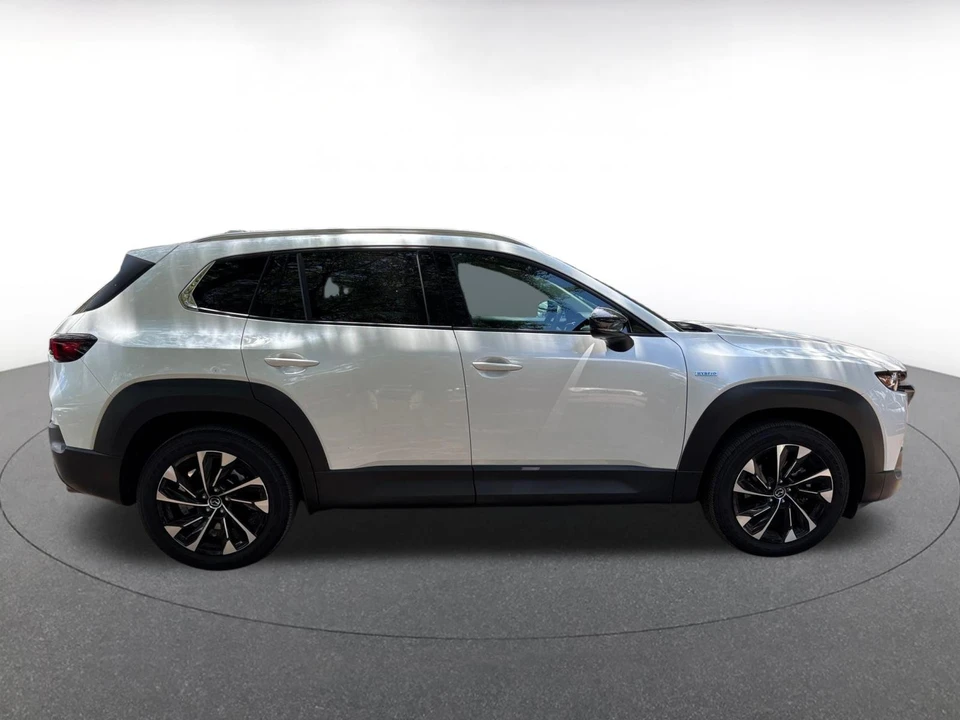2025 Mazda CX-50 - Image 7 of 9