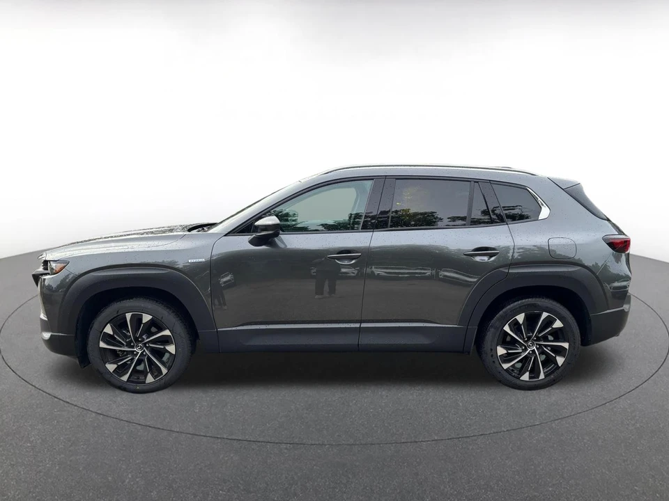 2025 Mazda CX-50 - Image 4 of 10