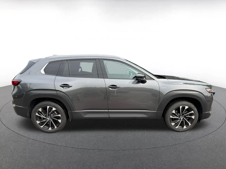 2025 Mazda CX-50 - Image 8 of 10