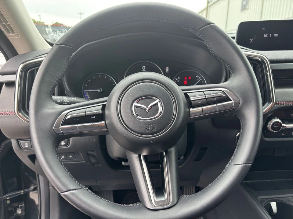 2025 Mazda CX-50 - Image 30 of 31