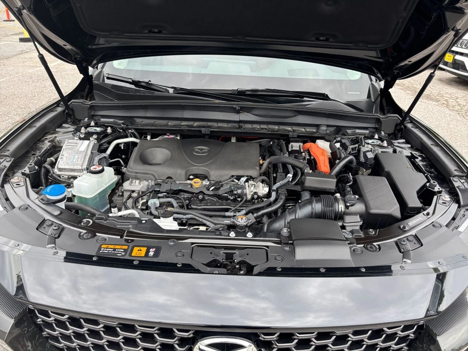 2025 Mazda CX-50 - Image 30 of 31