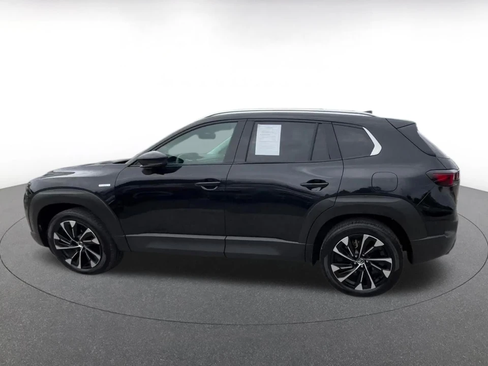 2025 Mazda CX-50 - Image 8 of 31