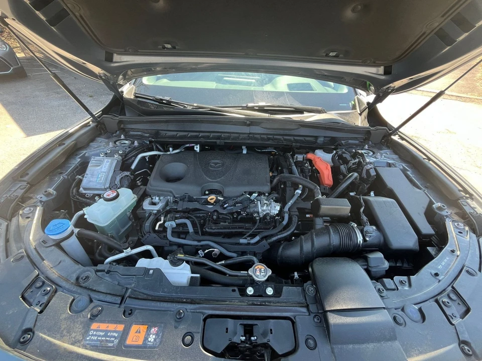 2025 Mazda CX-50 - Image 28 of 31