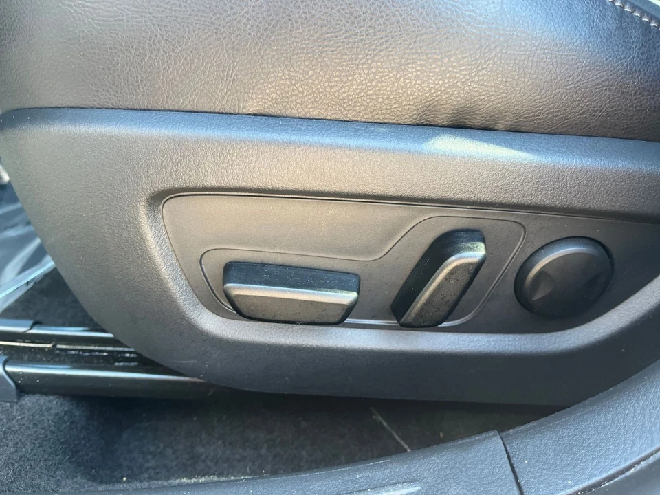 2025 Mazda CX-50 - Image 18 of 31