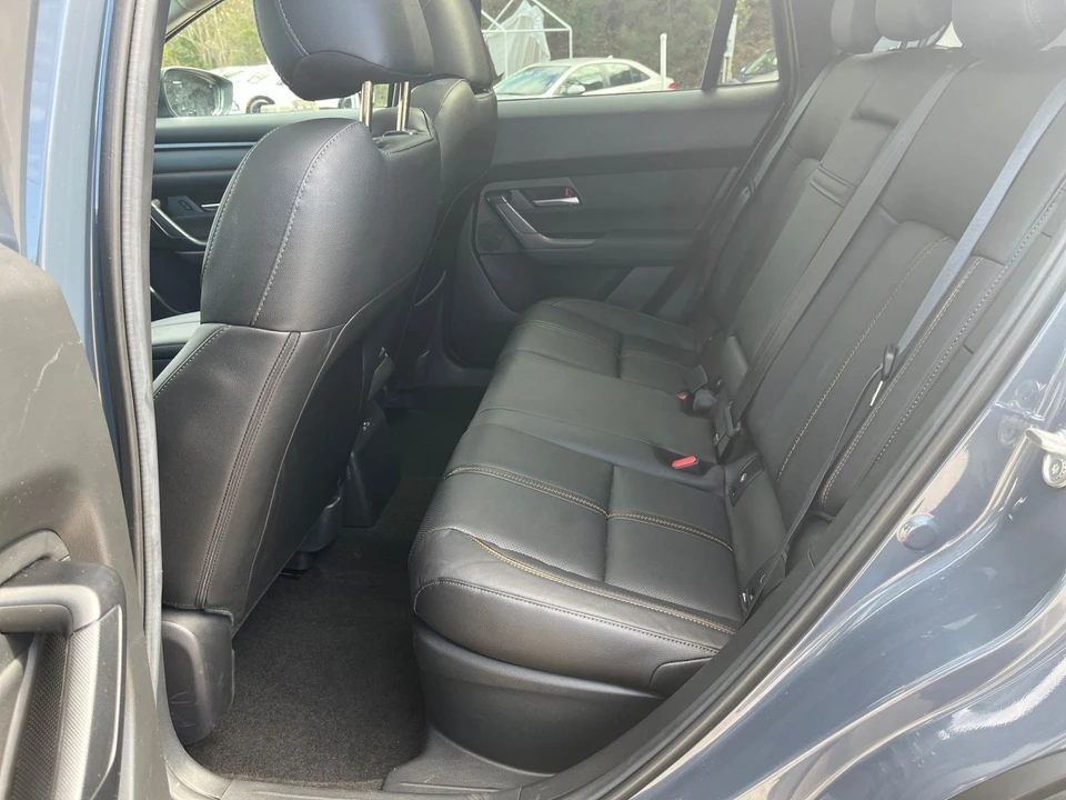 2025 Mazda CX-50 - Image 21 of 31