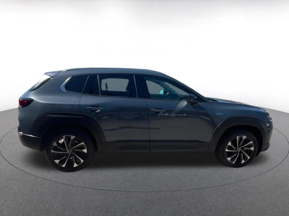 2025 Mazda CX-50 - Image 13 of 31
