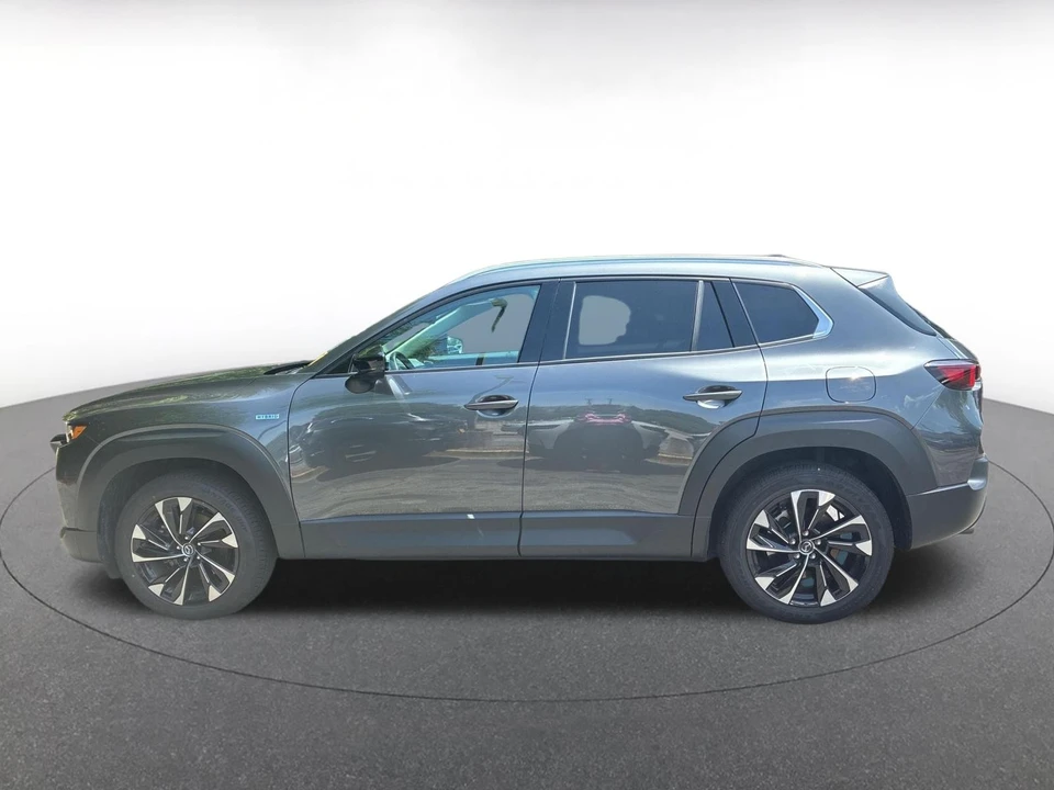 2025 Mazda CX-50 - Image 4 of 10