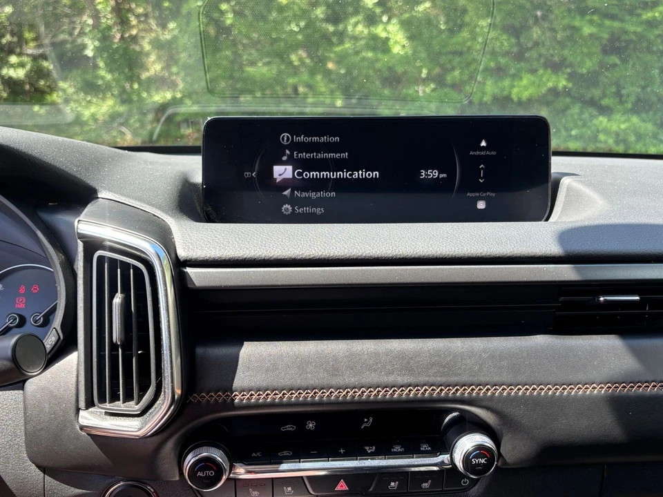 2025 Mazda CX-50 - Image 14 of 31