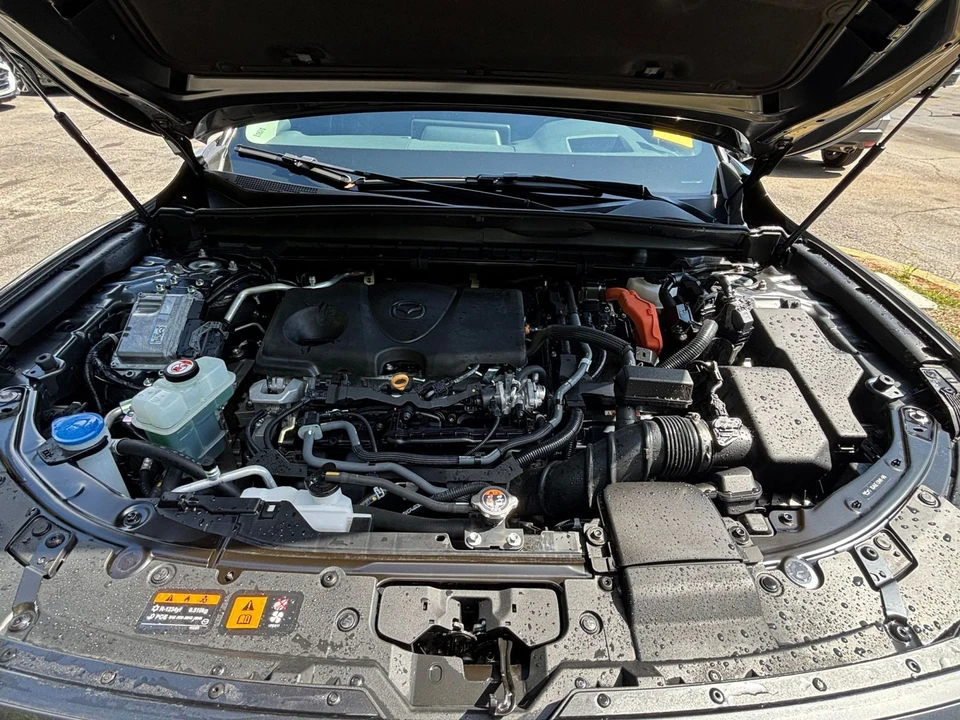 2025 Mazda CX-50 - Image 29 of 31