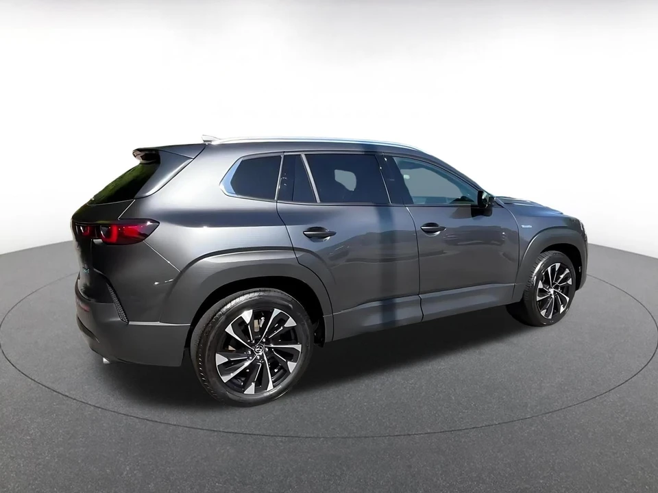 2025 Mazda CX-50 - Image 12 of 31